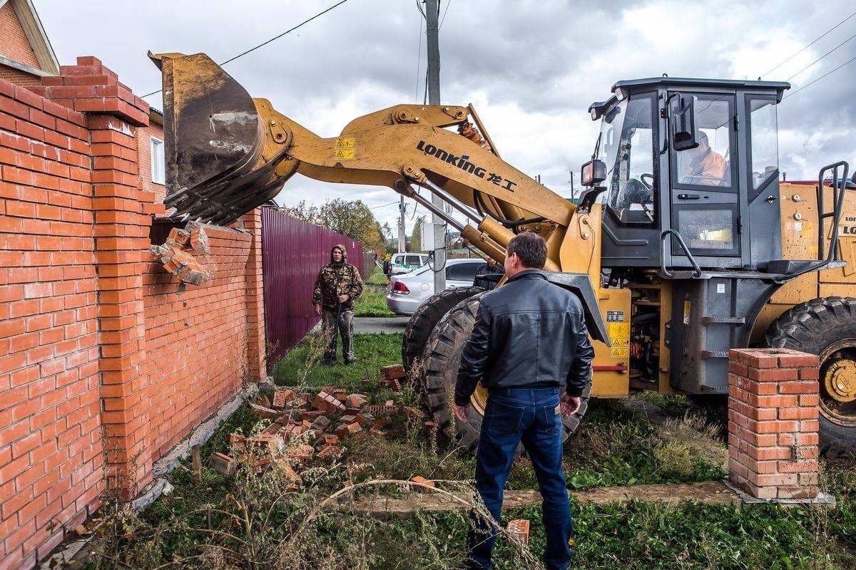 Фото демонтажа дома